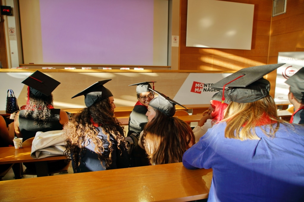Remise de diplômes du domaine de spécialité Management Stratégie, mention Management