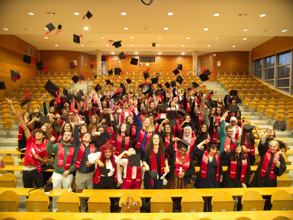 Remise de diplômes du domaine de spécialité Management Stratégie, mention Management