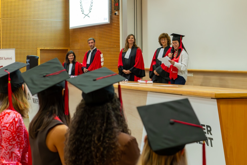 Remise de diplômes du domaine de spécialité Marketing Vente