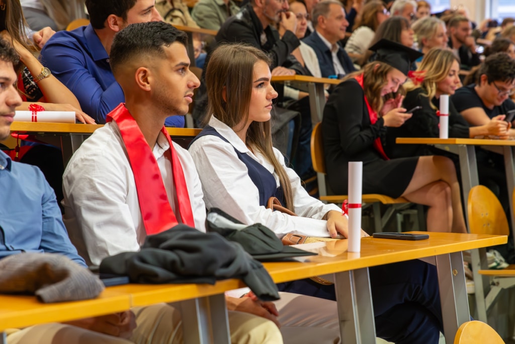 Remise de diplômes du domaine de spécialité Marketing Vente