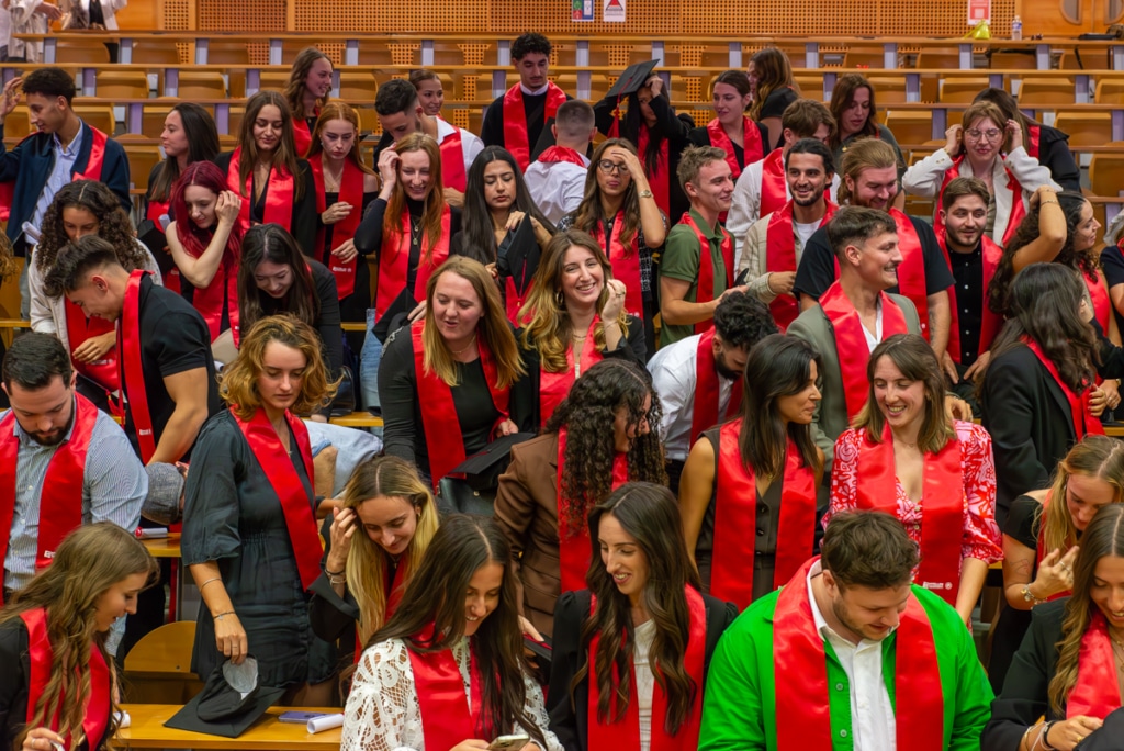 Remise de diplômes du domaine de spécialité Marketing Vente