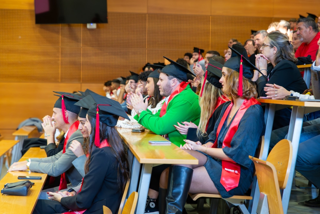 Remise de diplômes du domaine de spécialité Marketing Vente